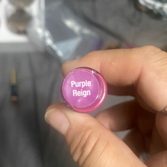 Lipsense - Picture 2 of 2